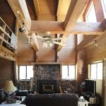 The open beam ceiling gives the cabin a larger feeling.